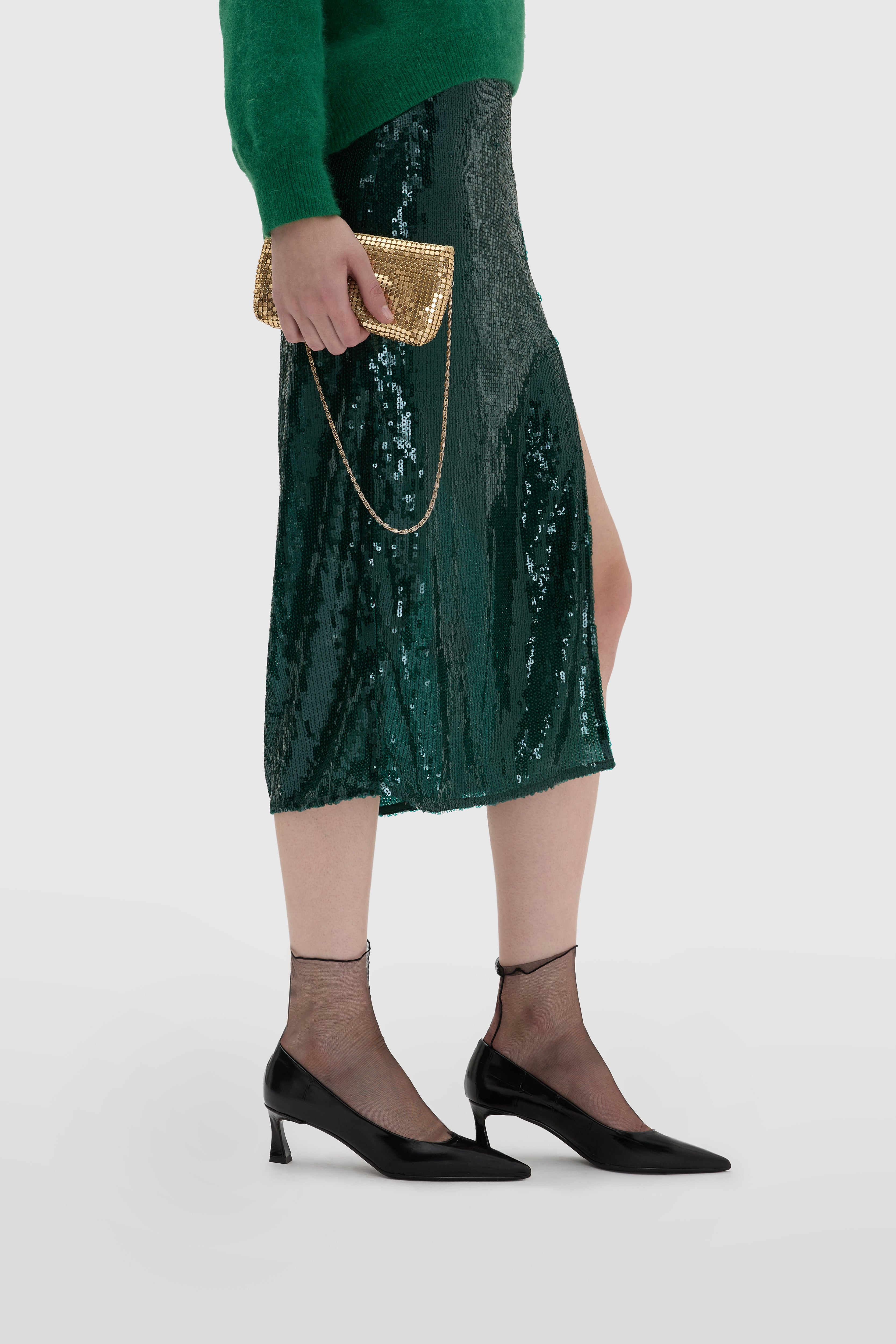 Escarpins en veau noir effet crocodile avec talon bobine