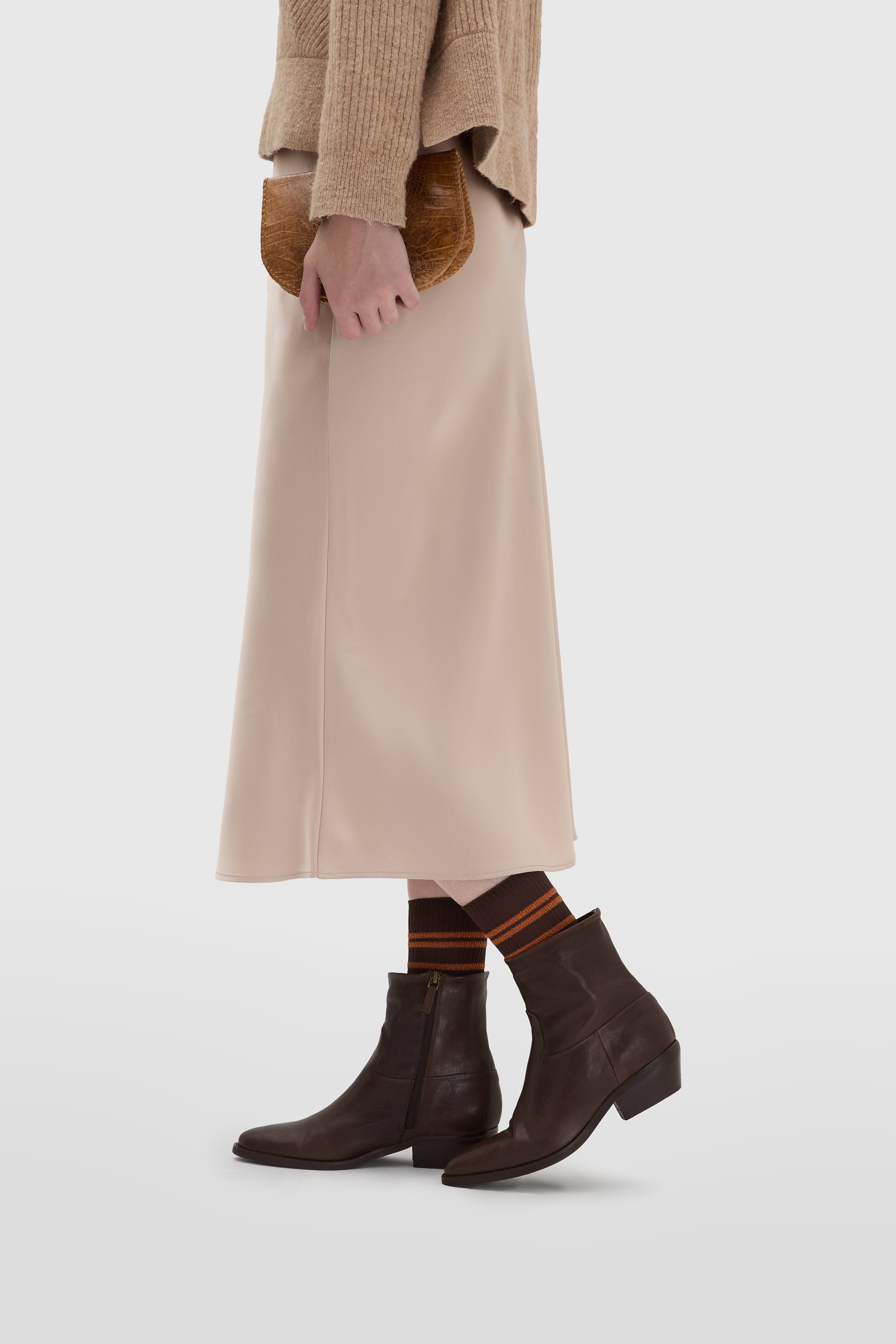 Camperos bottines en veau marron avec bout effilé et talon cubain