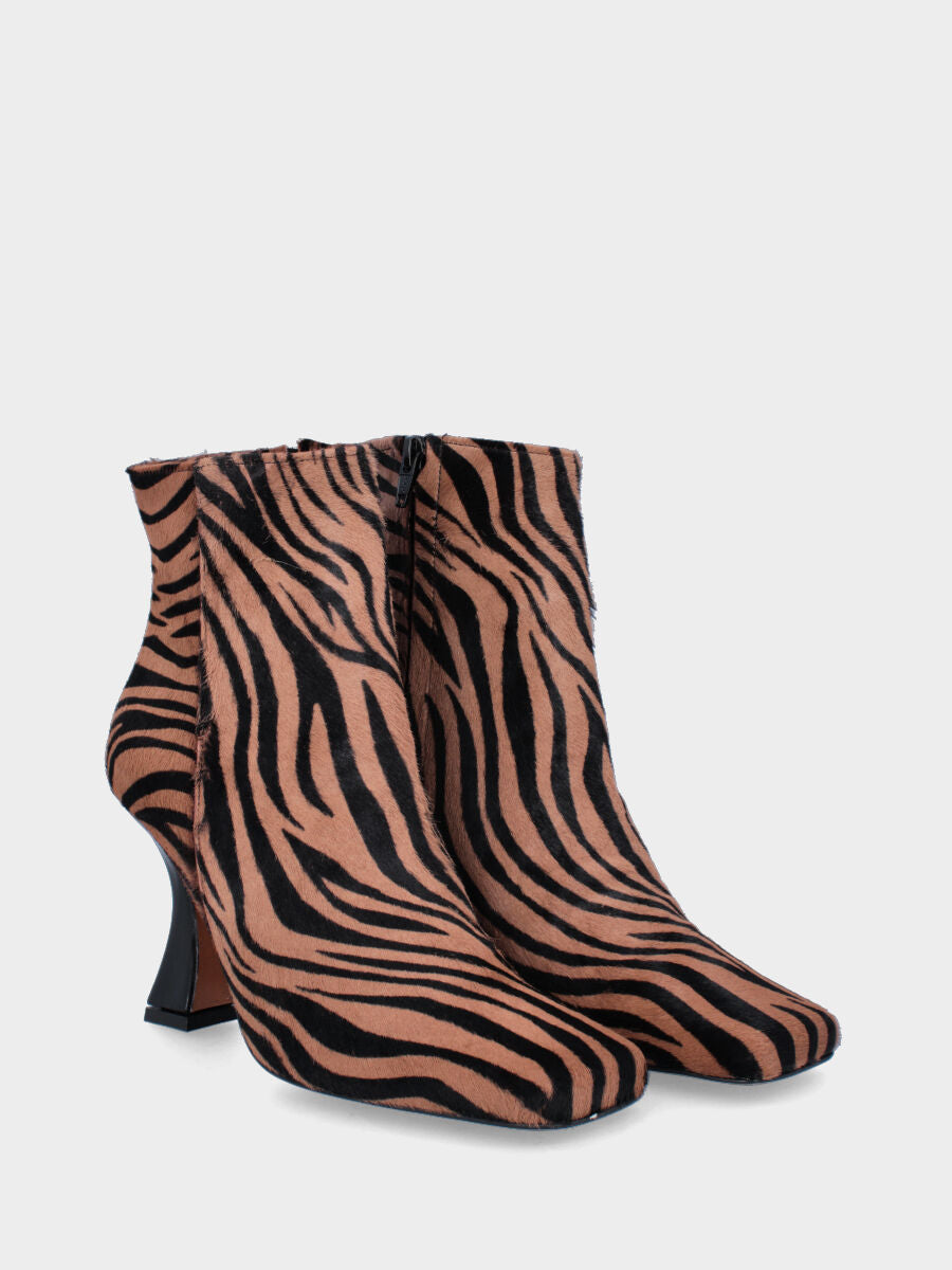 Animal print leather ankle boot with square toe