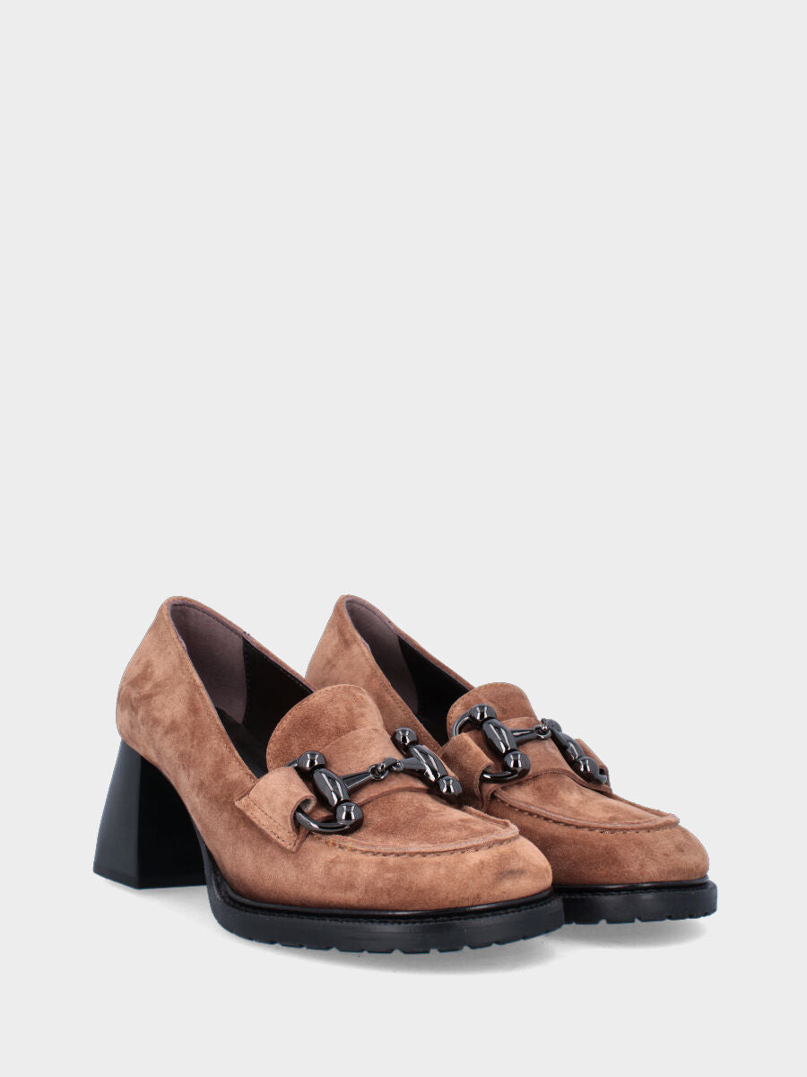 Mocassino marrone in pelle con tacco scampanato e plateau