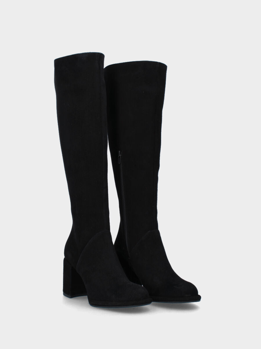 Schwarzer Lederstiefel mit Plateau und breitem, gefüttertem Absatz