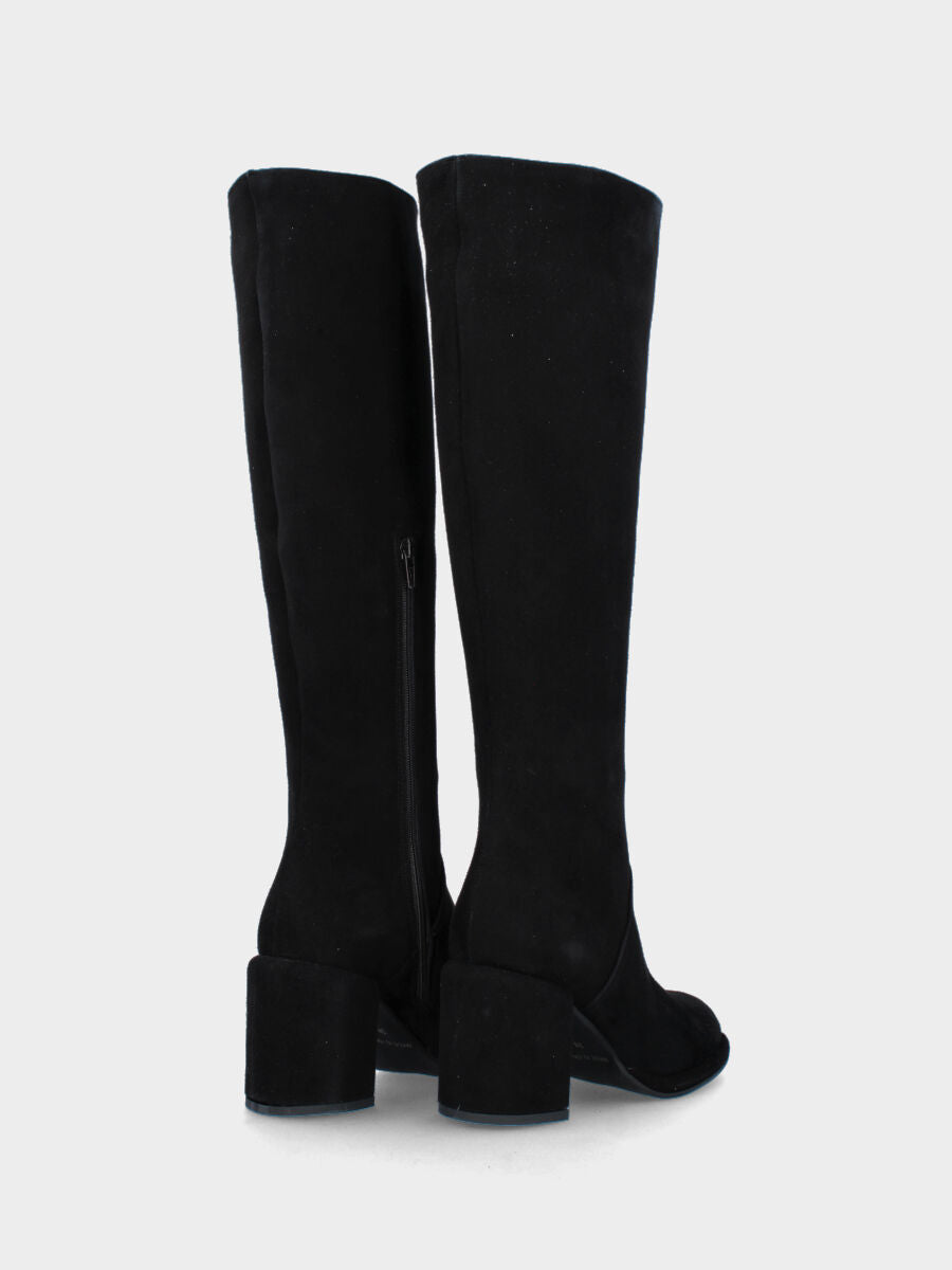 Schwarzer Lederstiefel mit Plateau und breitem, gefüttertem Absatz