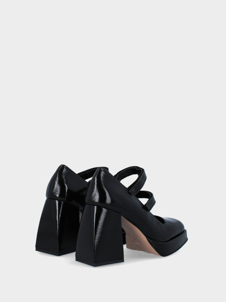 Sandalo monoblocco in vitello rosso con fascia ripiegata