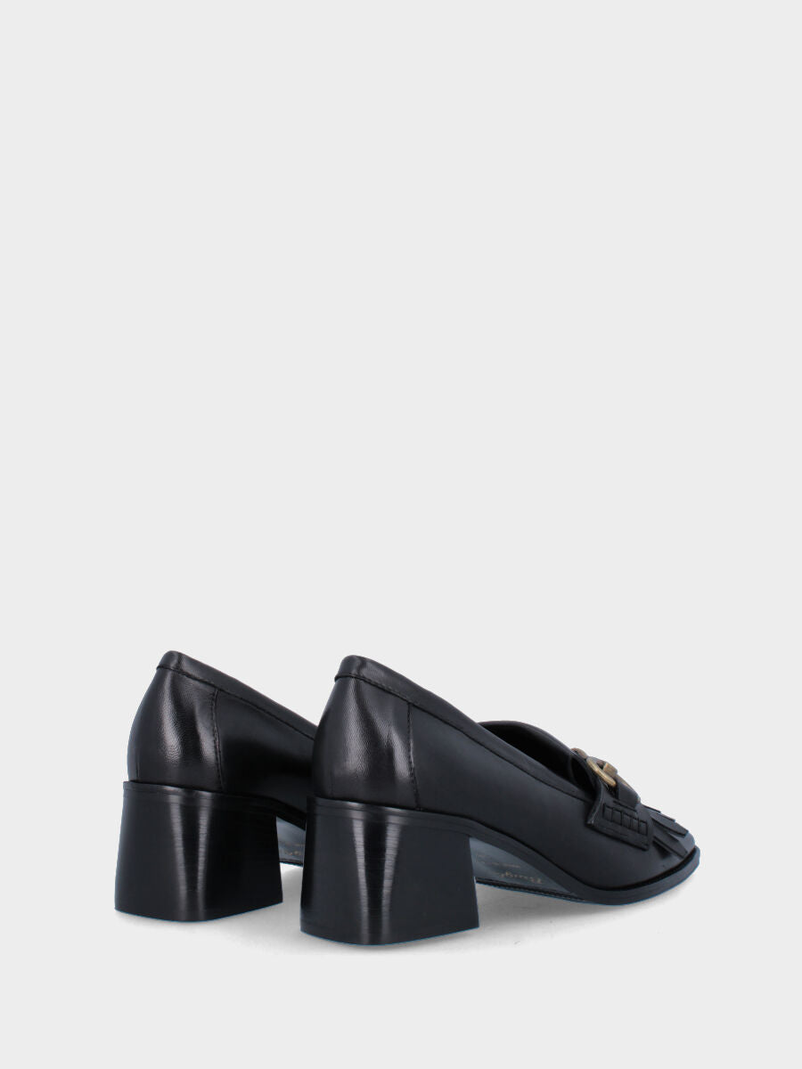 Mocassin noir en cuir avec morsetto et franges