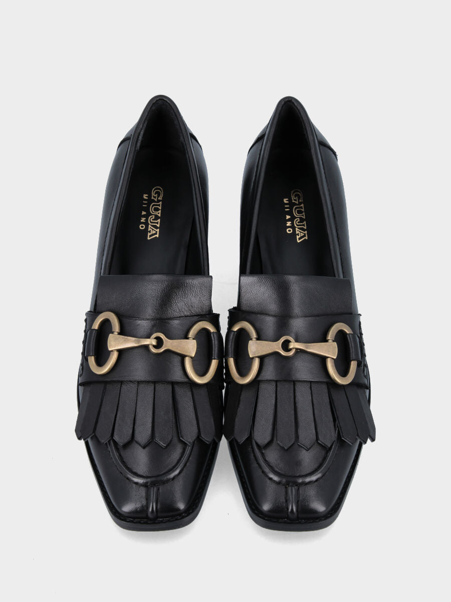 Mocassin noir en cuir avec morsetto et franges