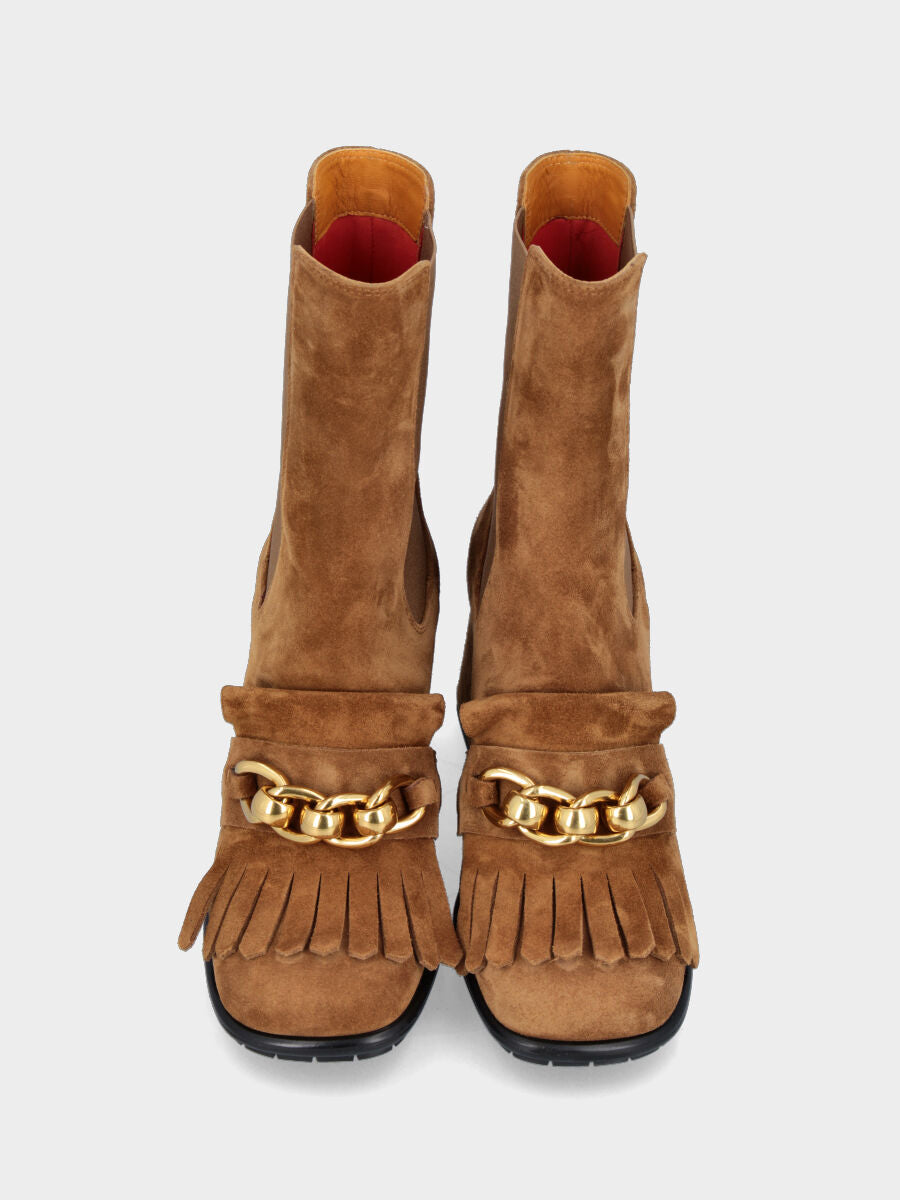 Stivaletto marrone in pelle con catena e frange