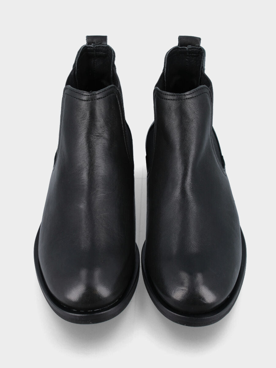 Tronchetto nero in pelle modello beatle