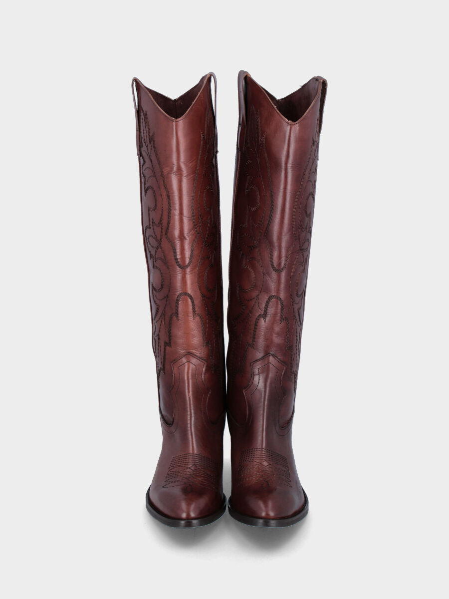 Campero marron en cuir avec broderies abstraites