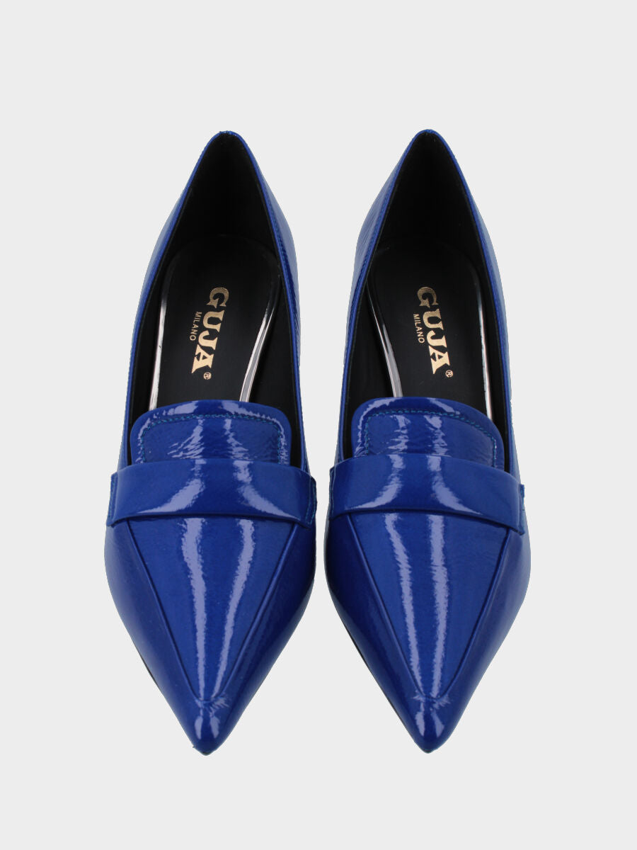 Mocassino blu in pelle con tacco a rocchetto