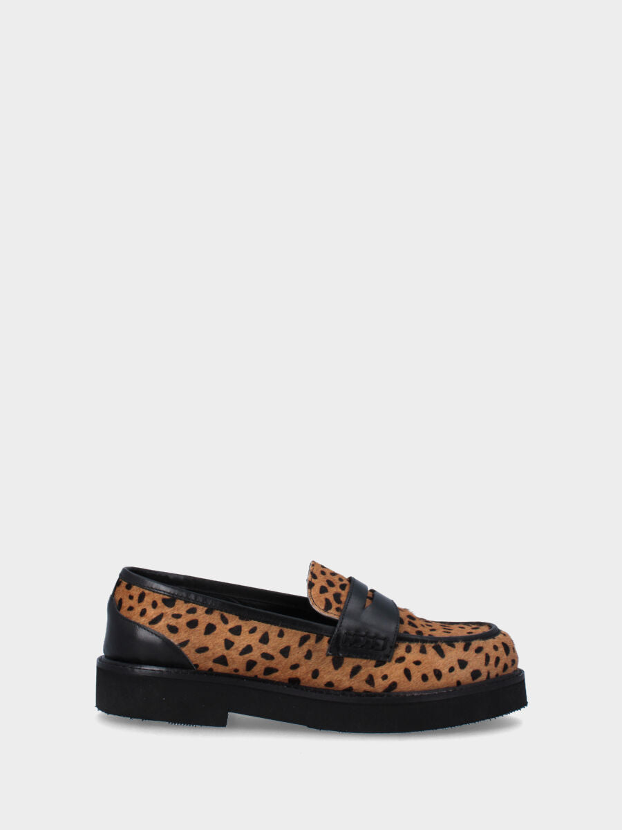 Animal print leather moccasin with contrasting details