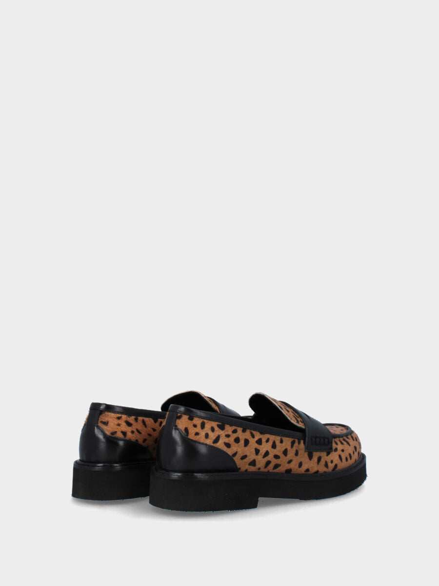 Animal print leather moccasin with contrasting details