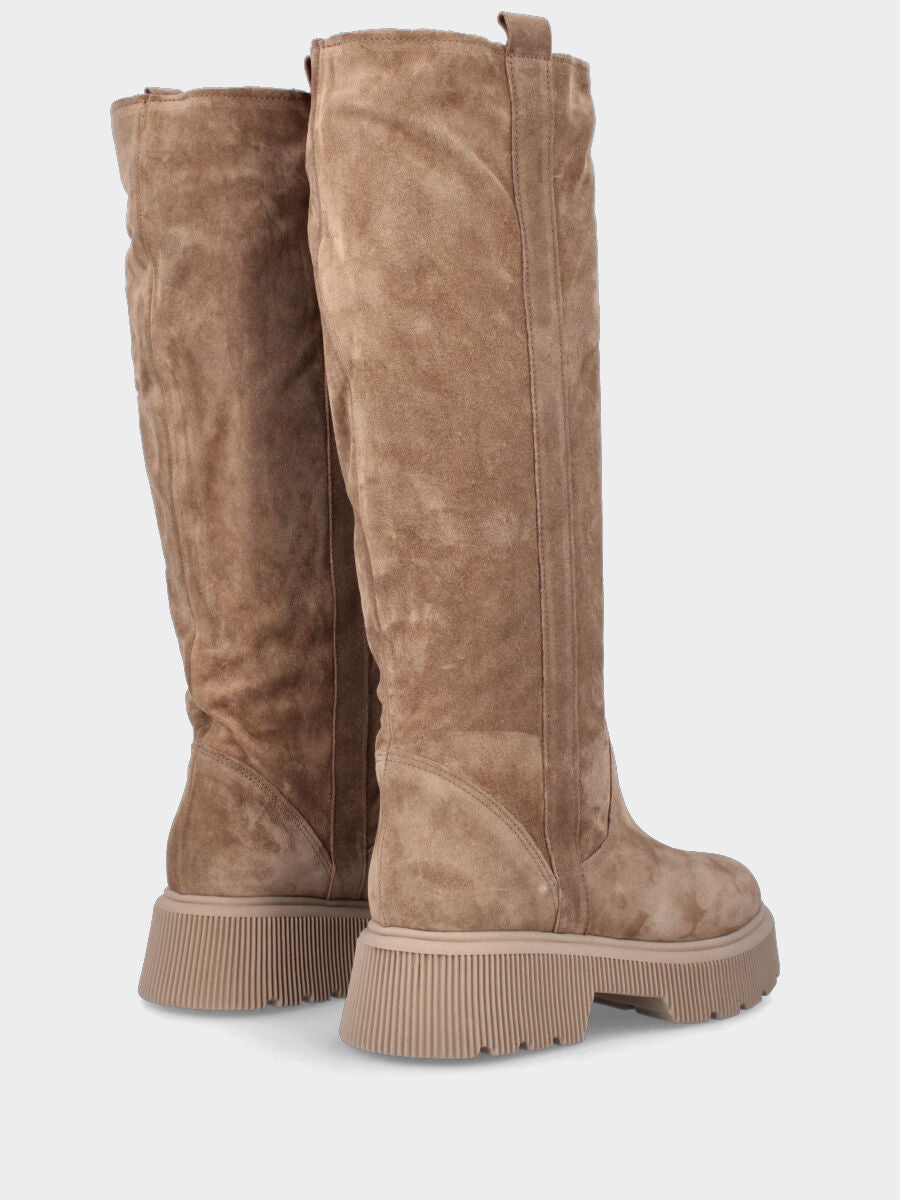 Stivale beige in pelle con tiranti lungo il gambale