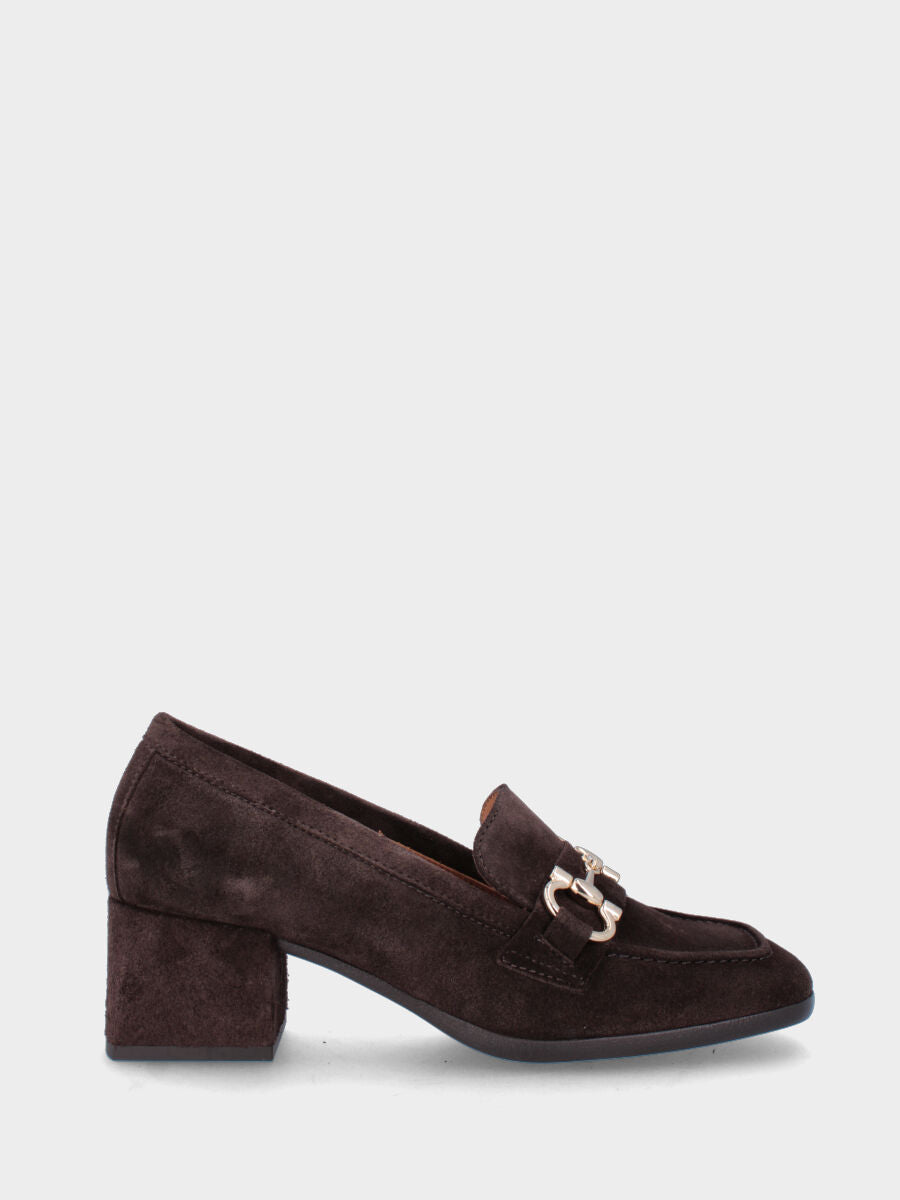 Mocassin marron en cuir avec bout carré arrondi