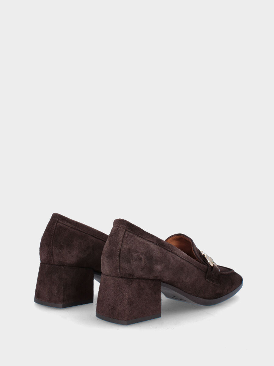 Mocassin marron en cuir avec bout carré arrondi