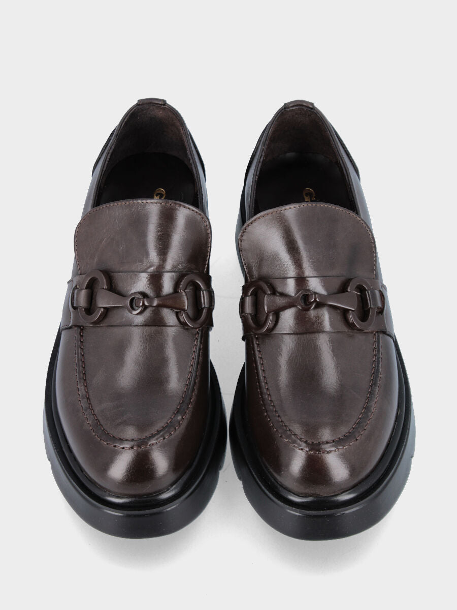Mocassino platform in pelle marrone con suola sagomata