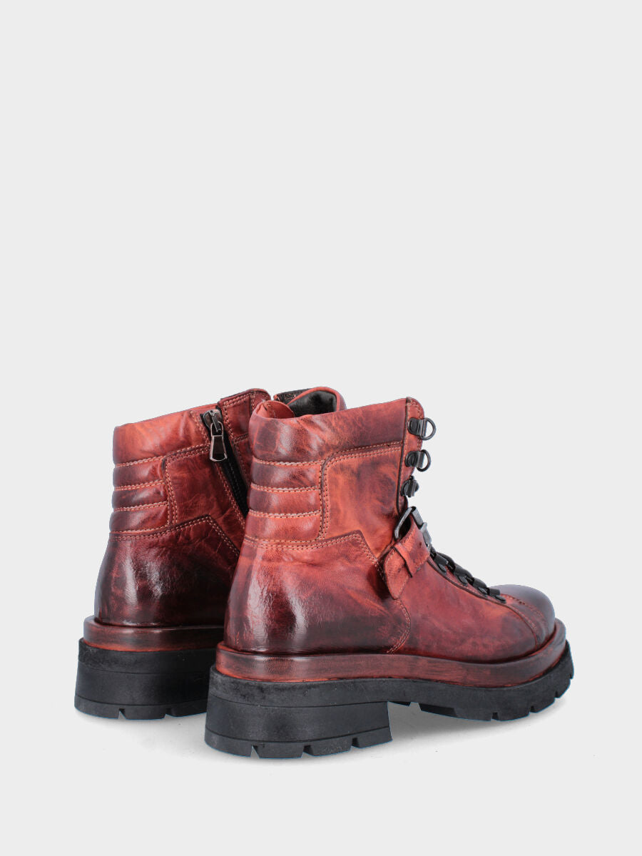Sandalo monoblocco in vitello rosso con fascia ripiegata