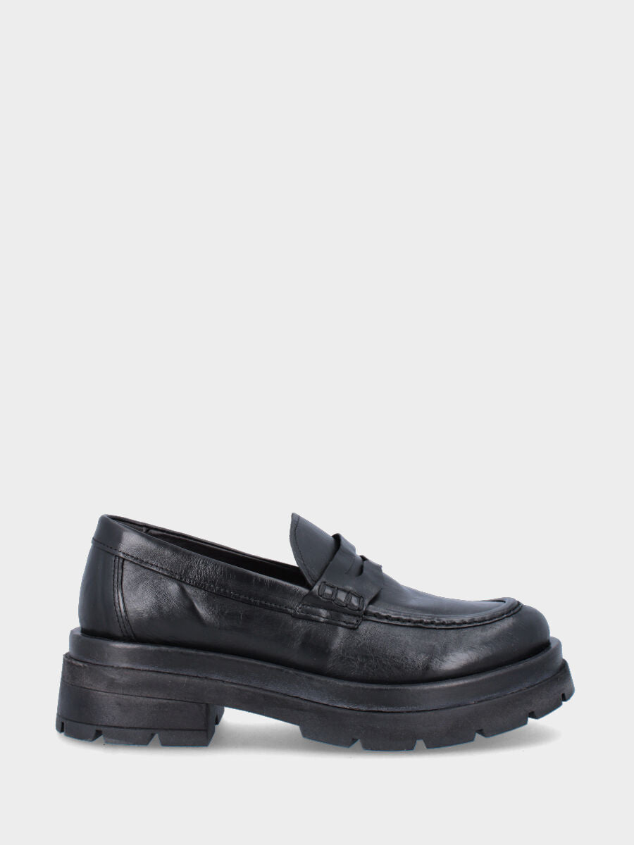 Mocassino nero in pelle con suola track