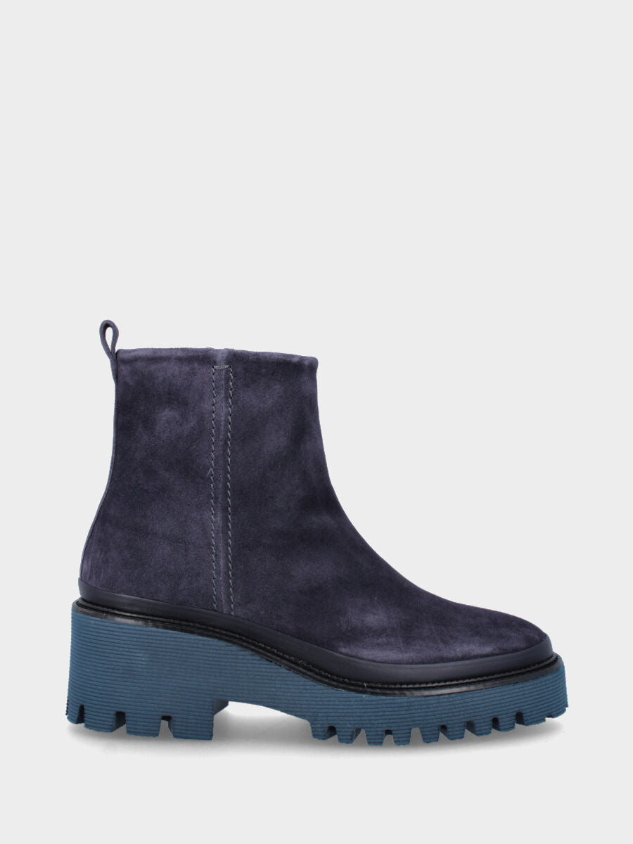 Stivaletto blu in pelle con maxi suola
