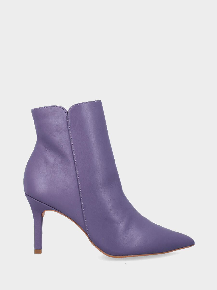Stivaletto viola in pelle con bordi arrotondati nel gambale