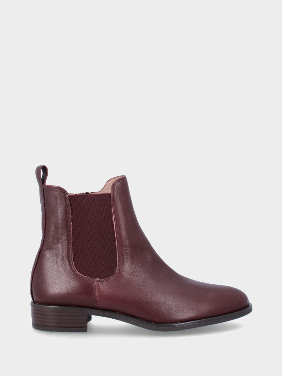 Stivaletto rosso in pelle con cerniera