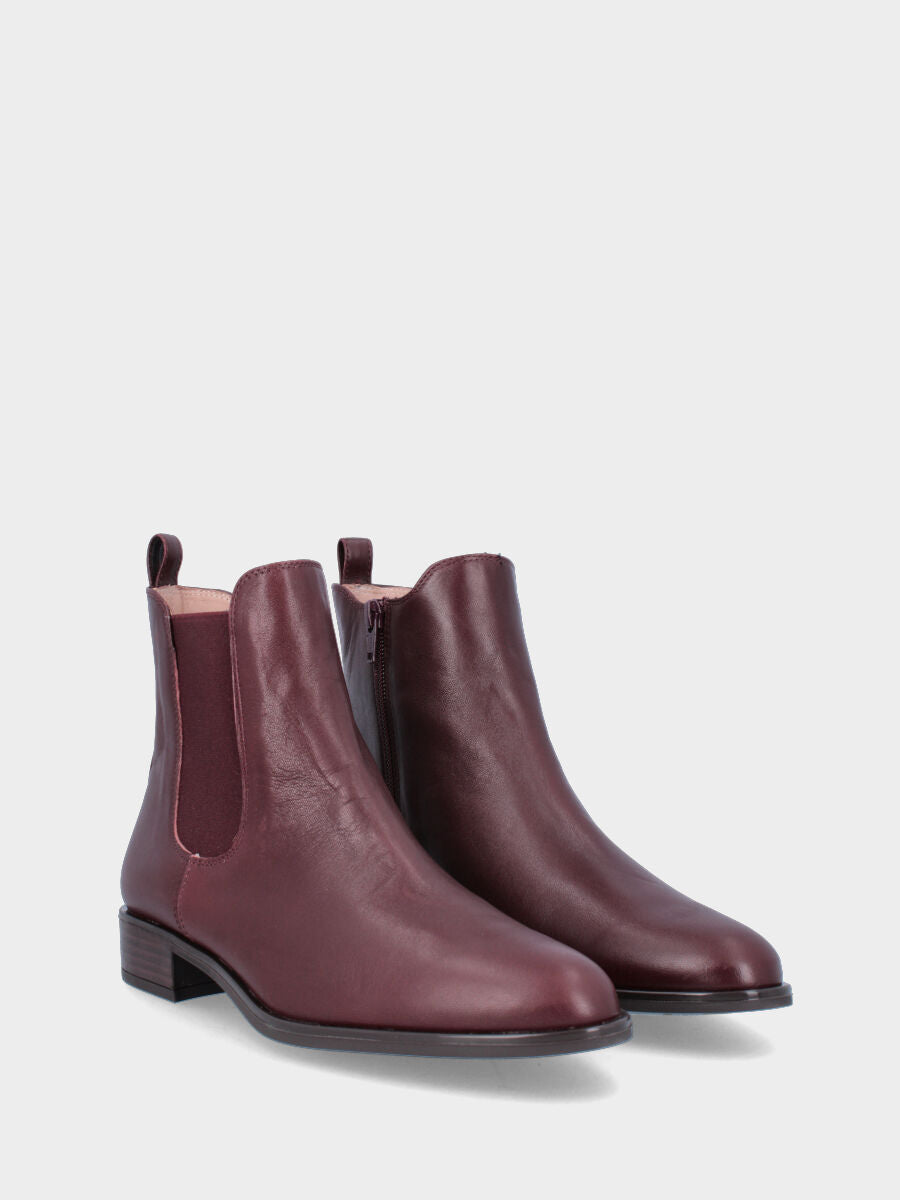 Stivaletto rosso in pelle con cerniera