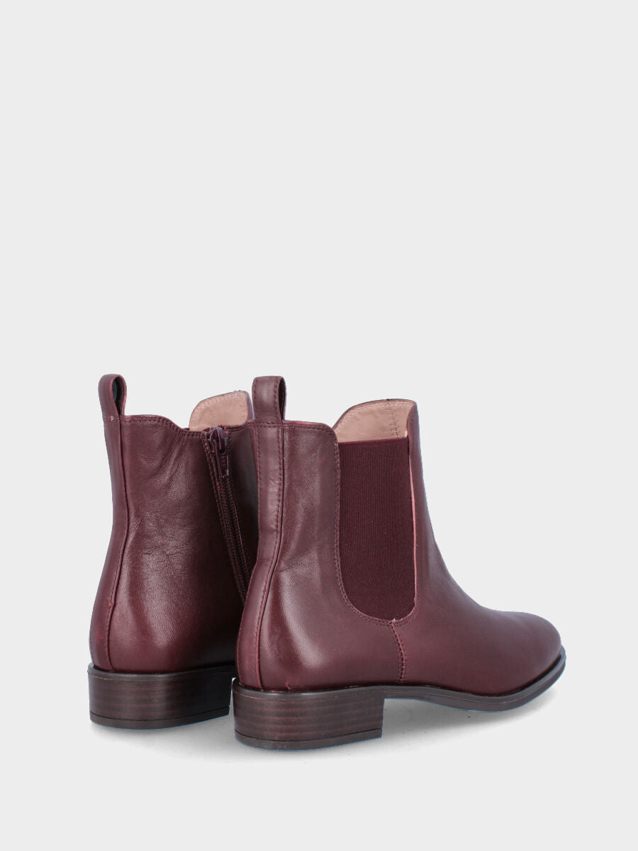 Stivaletto rosso in pelle con cerniera