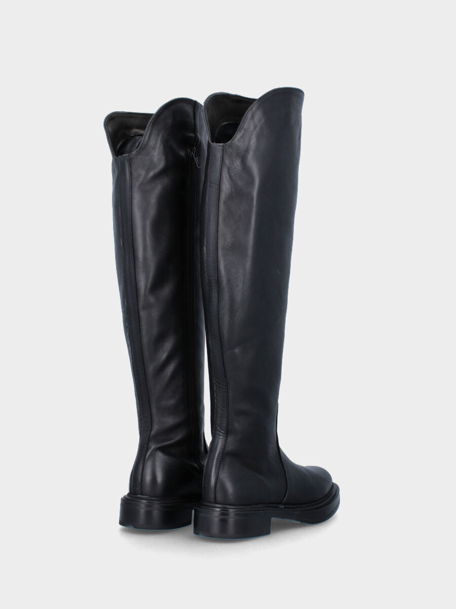 bottes à talon de 20 mm sur monobloc avec plateau de 10 mm, bout rond, tige arrondie en haut, semelle en caoutchouc lisse