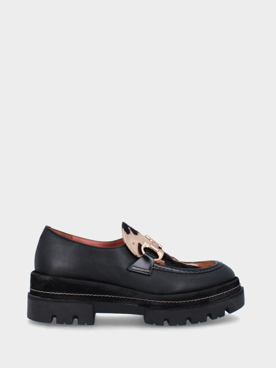 Black leather moccasin with pony skin insert