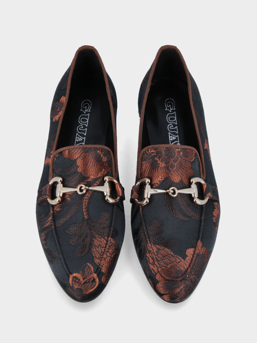 Multicolor fabric slipper with floral pattern