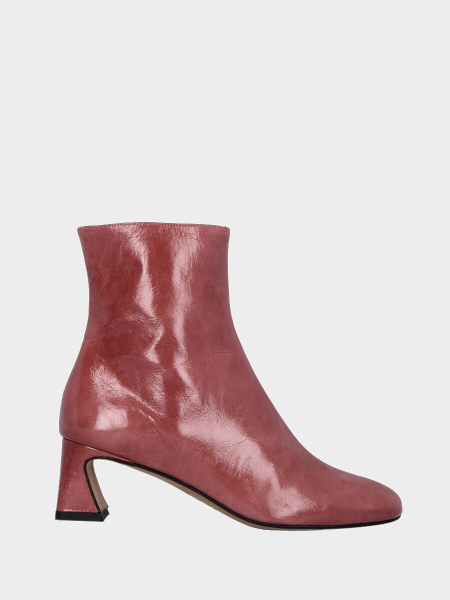 Sandalo monoblocco in vitello rosso con fascia ripiegata