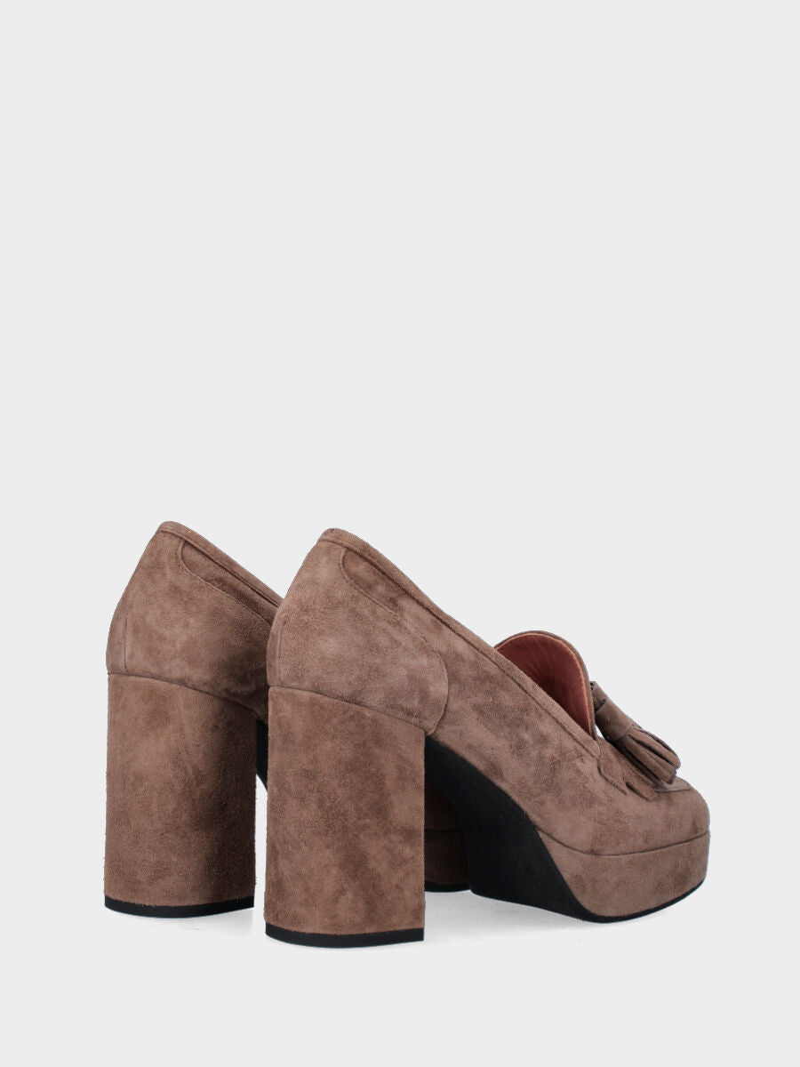 Mocassino taupe in pelle con nappine e tacco alto
