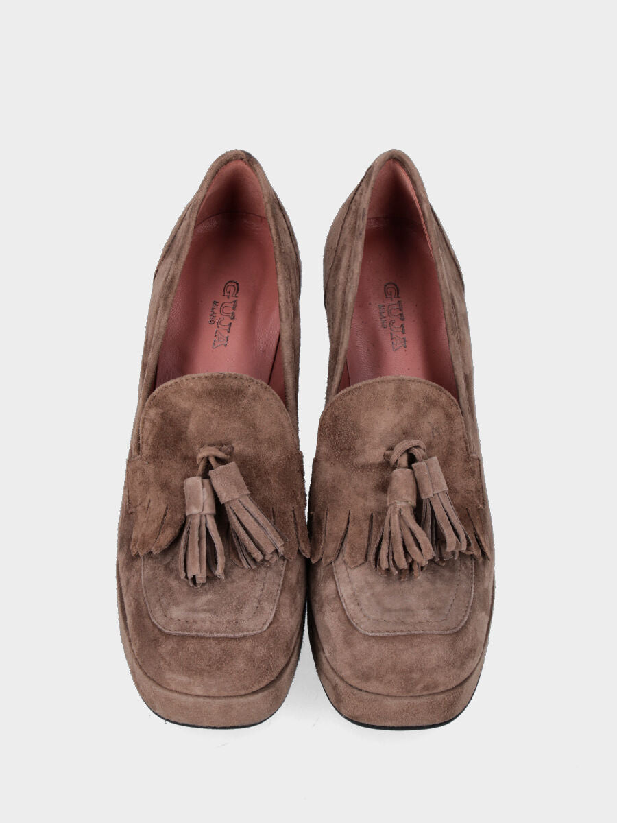 Mocassino taupe in pelle con nappine e tacco alto