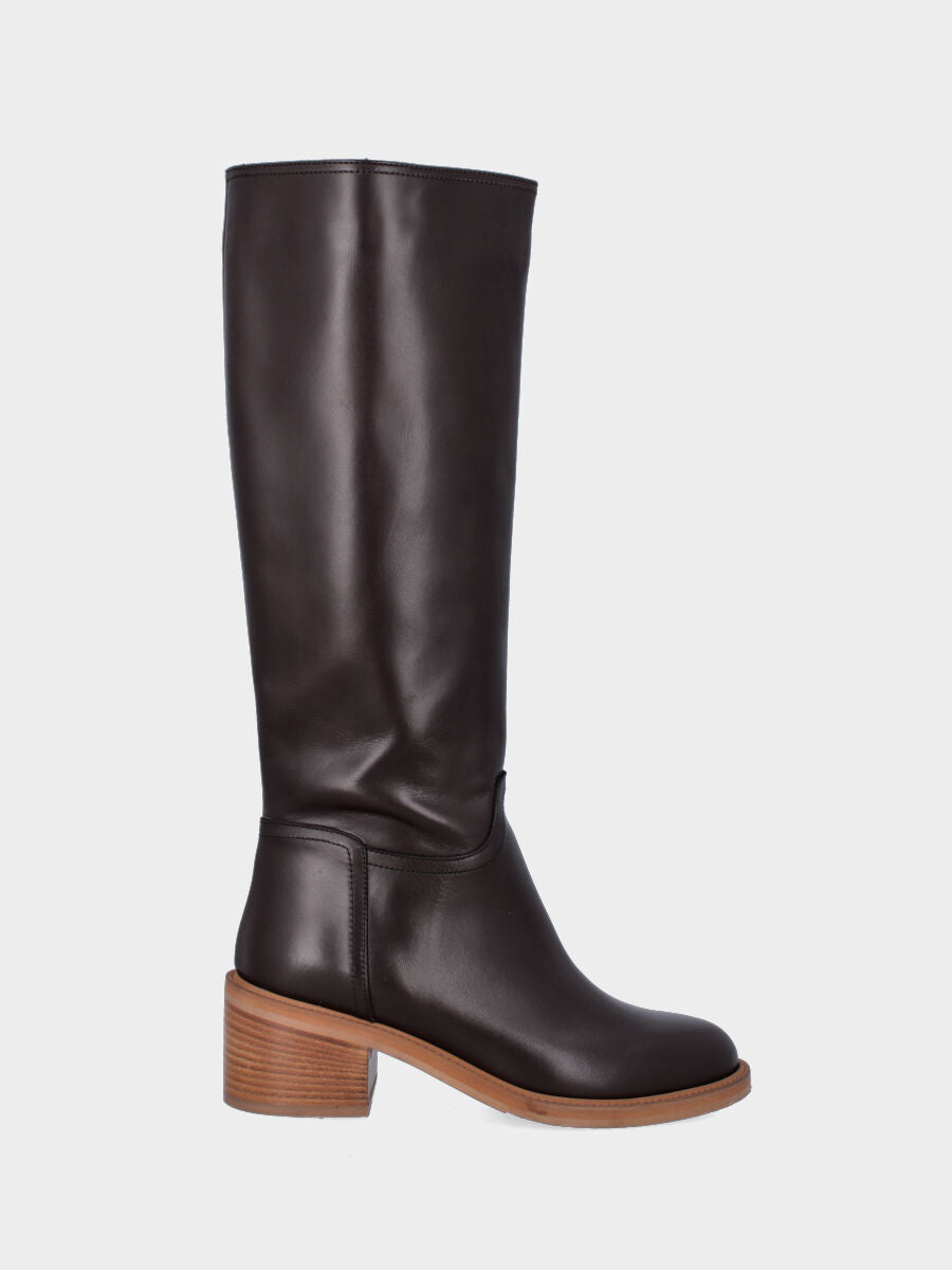 Brown leather boot with semi-tube shaft