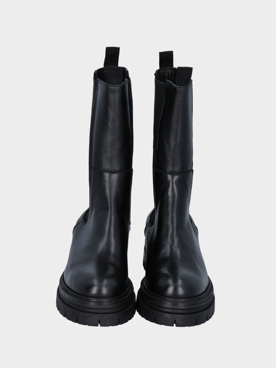 Botte de combat noire en cuir avec semelle monobloc