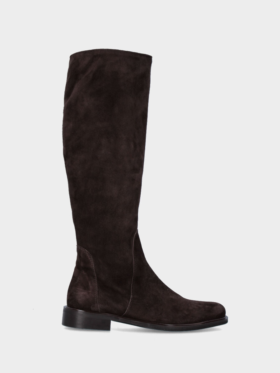 Brown leather riding boot with round toe