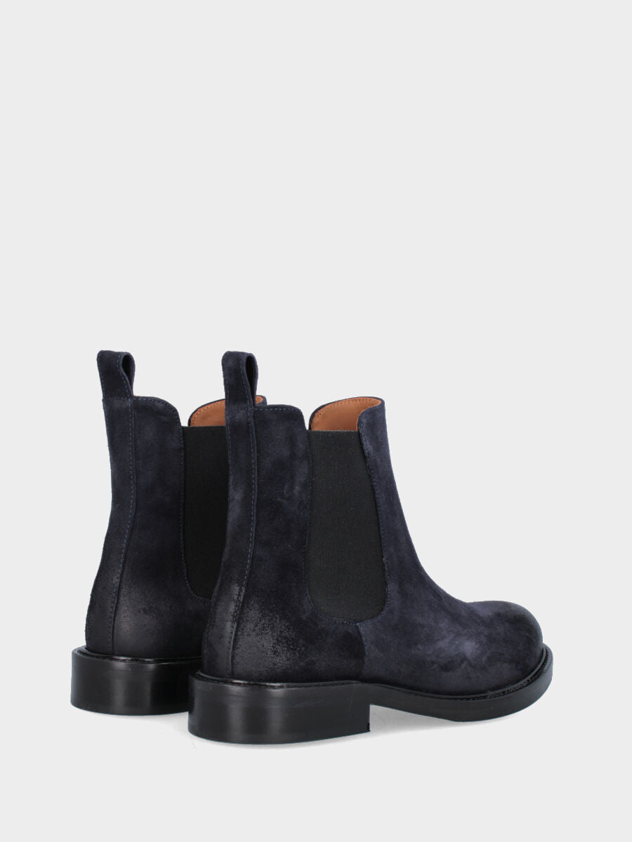 Stivaletto blu in pelle con tomaia liscia effetto brunito