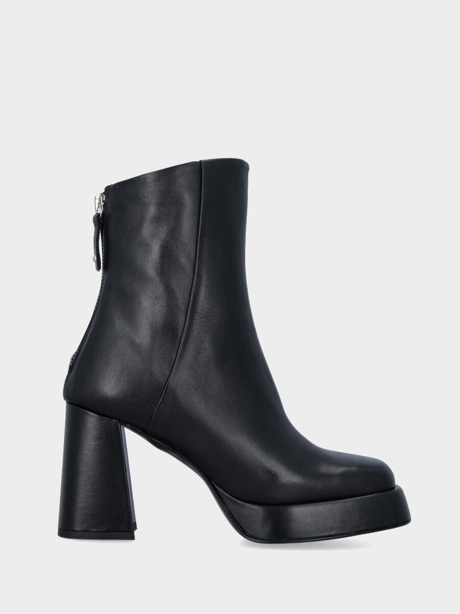 Bottine noire en cuir avec talon large et plateau