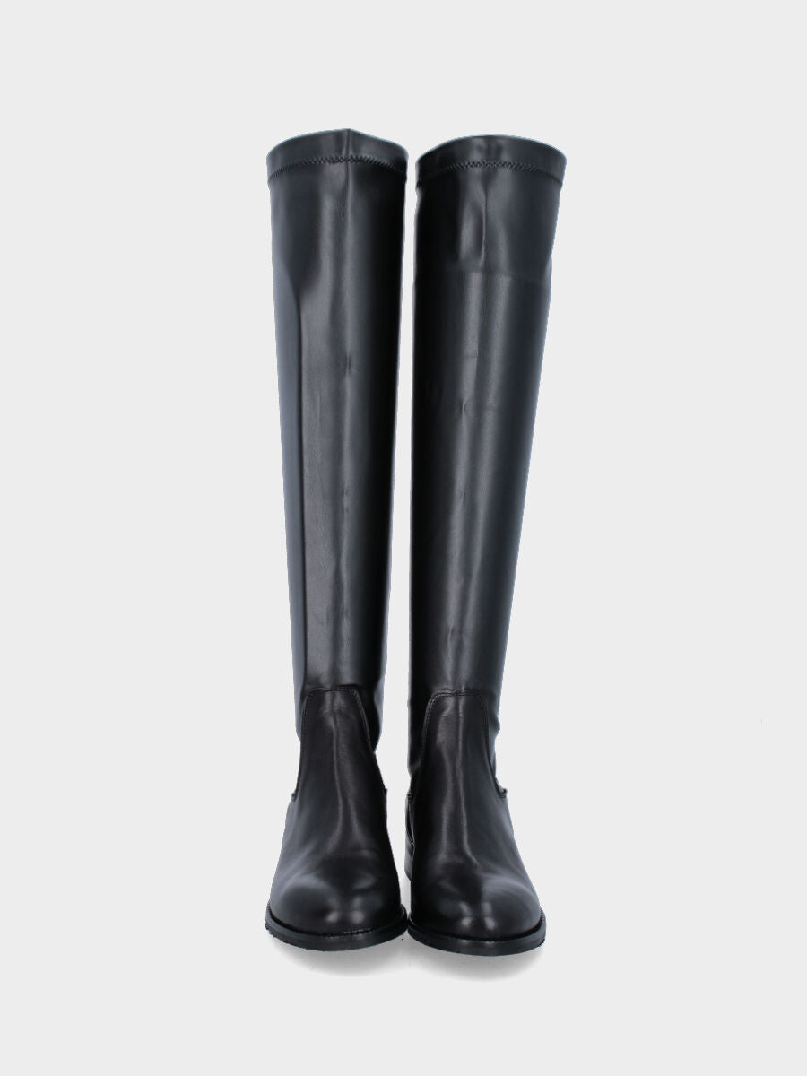 Stivale nero in pelle aderente