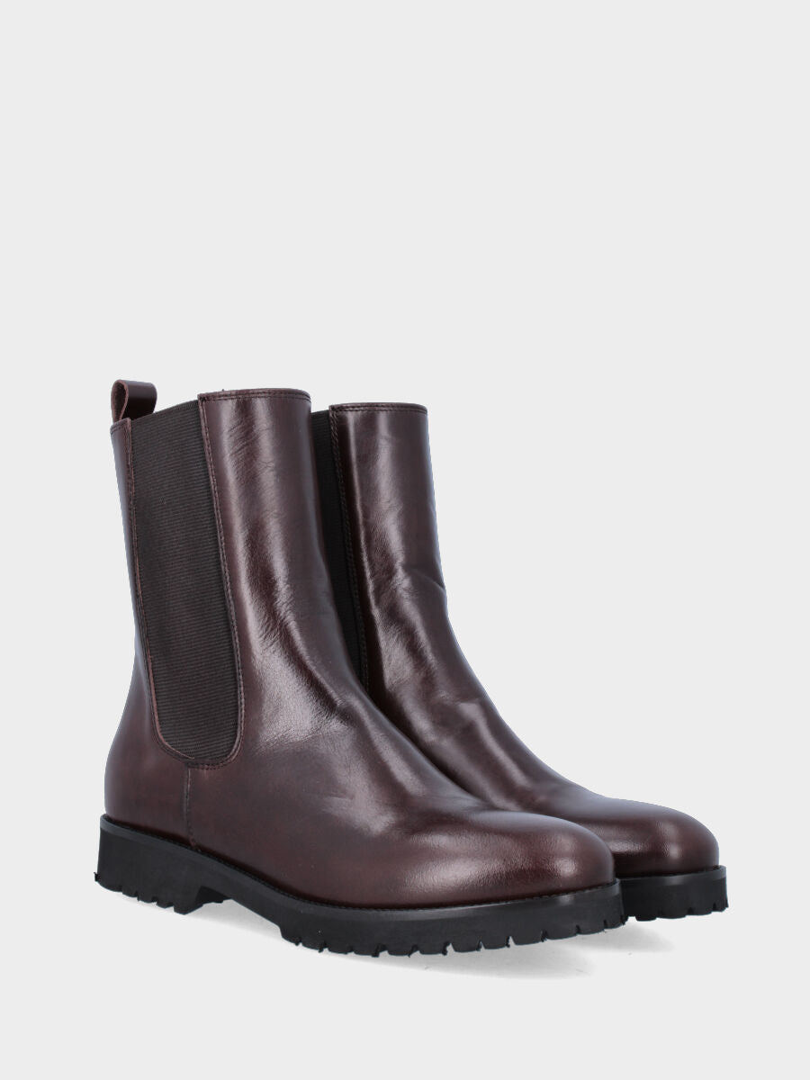 Stivaletto marrone in pelle con suola carrarmato extralight