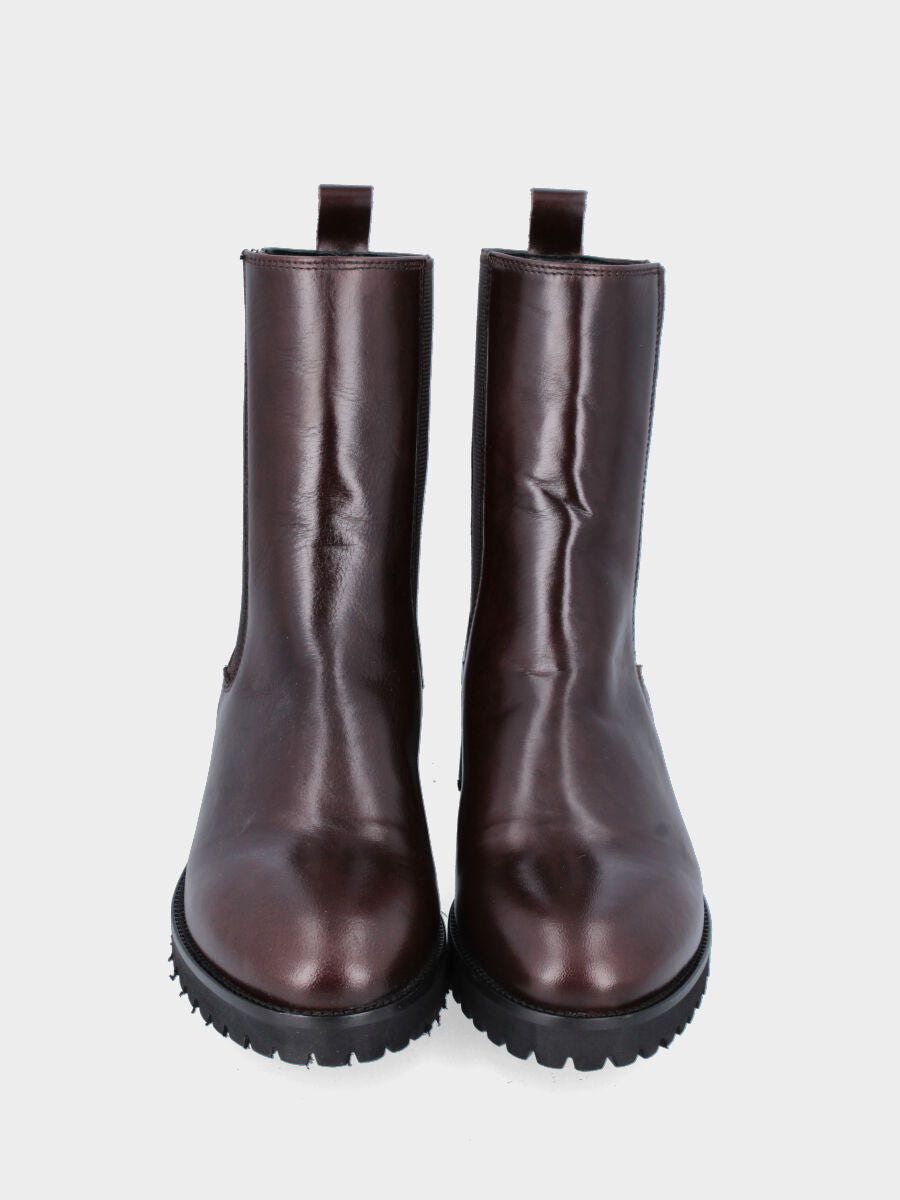 Stivaletto marrone in pelle con suola carrarmato extralight