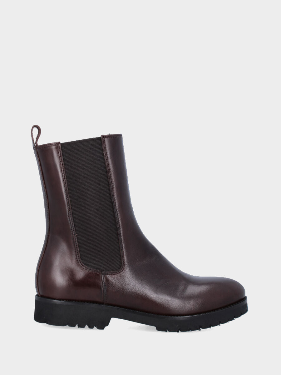 Stivaletto marrone in pelle con suola carrarmato extralight