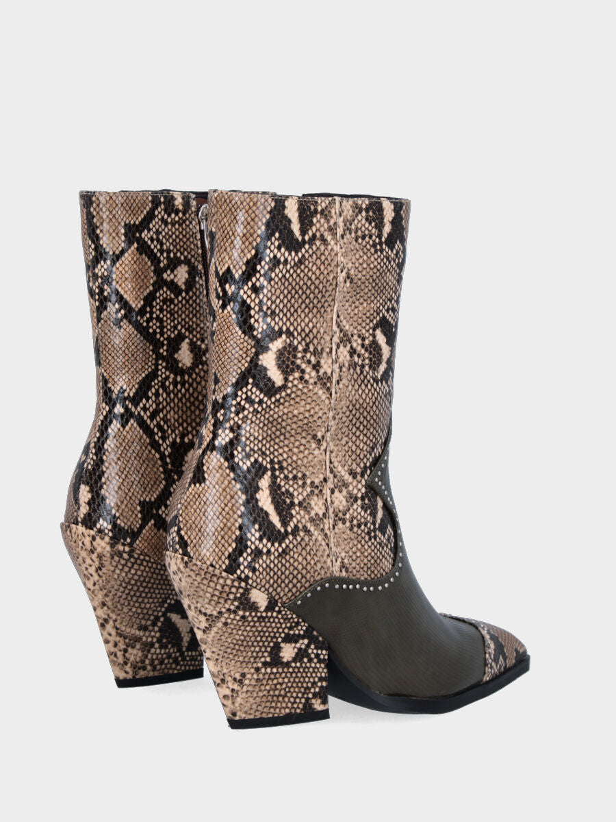 Campero bottine verte en cuir imprimé reptile avec clous