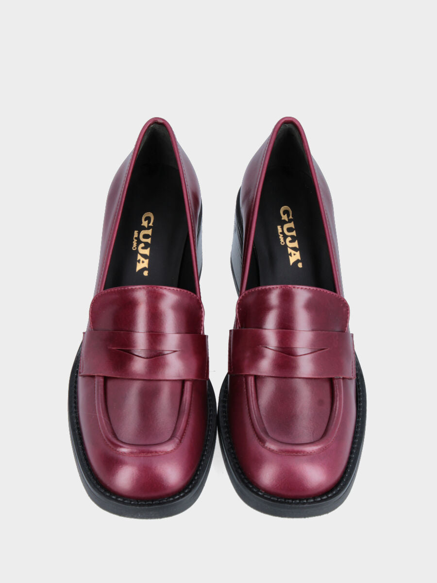 Sandalo monoblocco in vitello rosso con fascia ripiegata