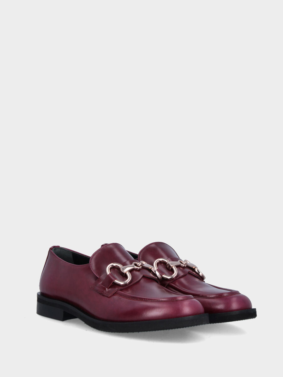 Sandalo monoblocco in vitello rosso con fascia ripiegata
