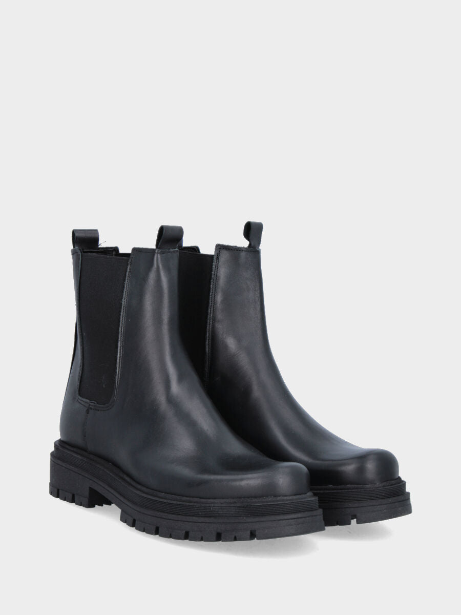 Black leather beatle ankle boot with rubber sole
