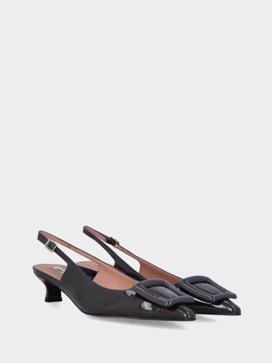 Brown patent leather slingback with 30 mm heel and squared accessory