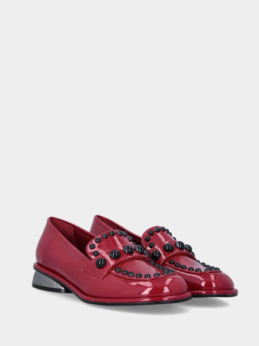 Sandalo monoblocco in vitello rosso con fascia ripiegata