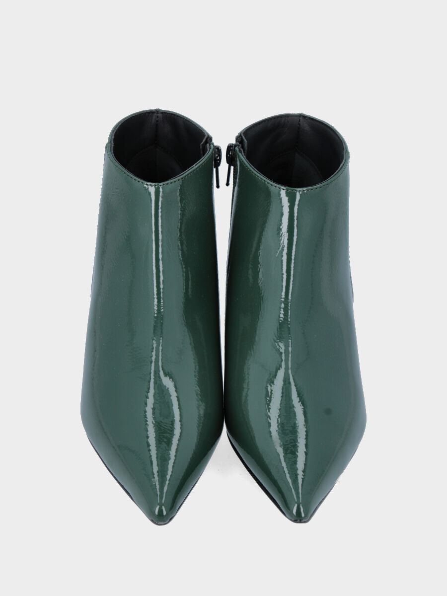 Tronchetto in naplak verde con tacco a calice e cerniera interna