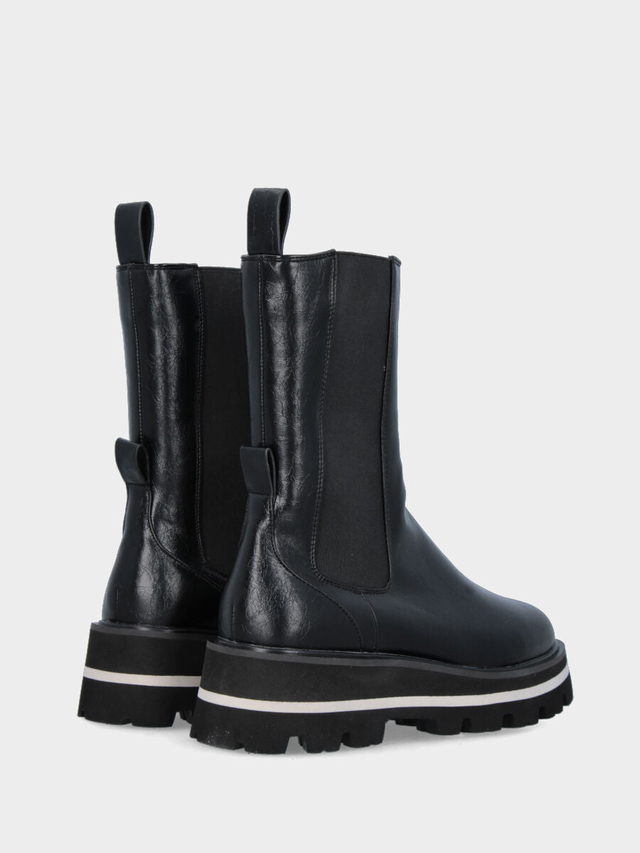 Beatles su monoblocco in ecopelle nera con zeppa e platform