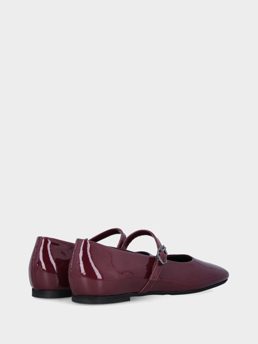 Ballerina Mary Jane in vernice bordeaux e cinturino